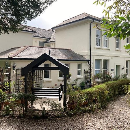Hollyhocks Holiday Home- 2 Bedroomed Ground Floor Apartment Sleeps 5 Ivybridge Zewnętrze zdjęcie