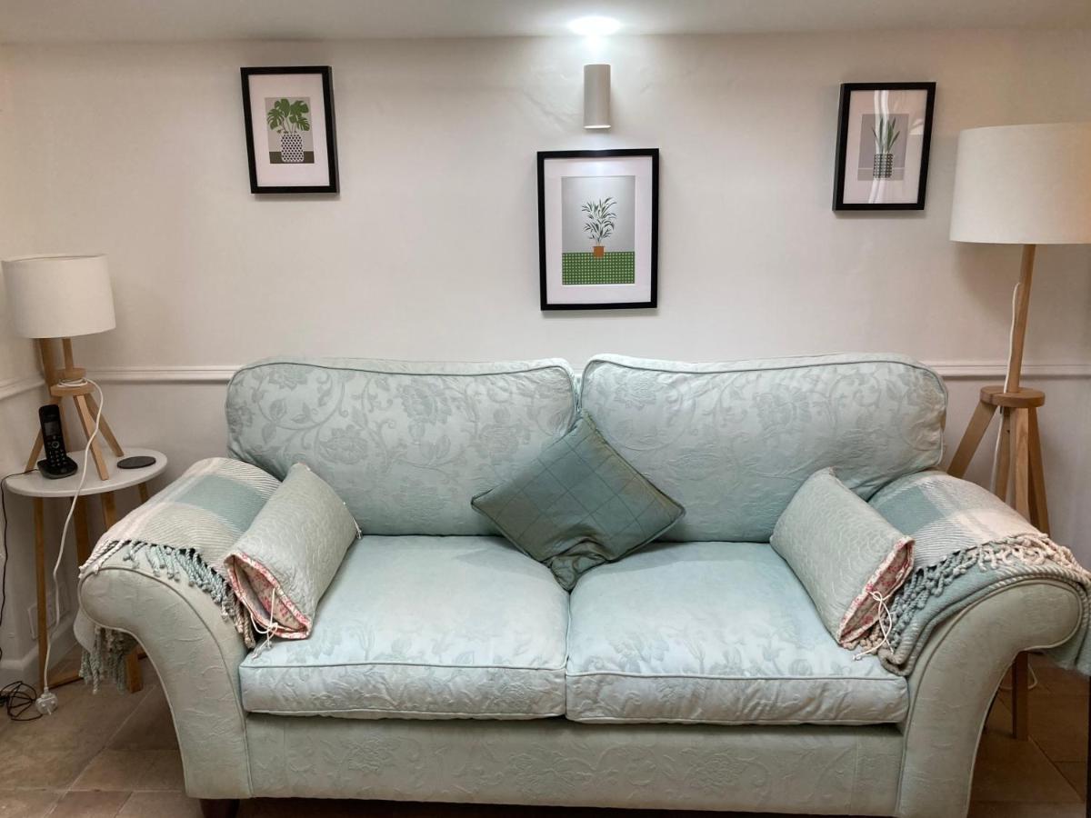 Hollyhocks Holiday Home- 2 Bedroomed Ground Floor Apartment Sleeps 5 Ivybridge Zewnętrze zdjęcie